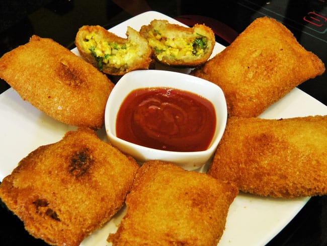 Bread Paneer Pockets