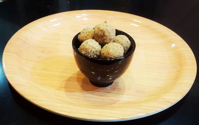 Churma Ladoo - Marathi Recipe