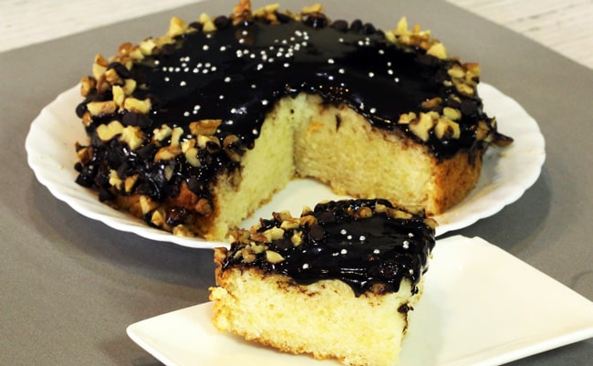 Easy Eggless Vanilla Cake