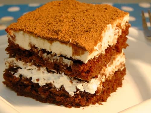 Eggless Tiramisu Cake