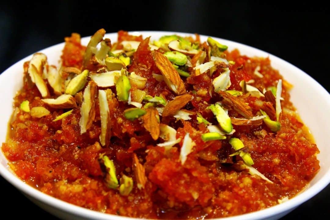 Gajar Ka Halwa - Hindi Recipe