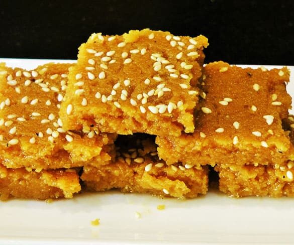 Gul Papdi - Marathi Recipe