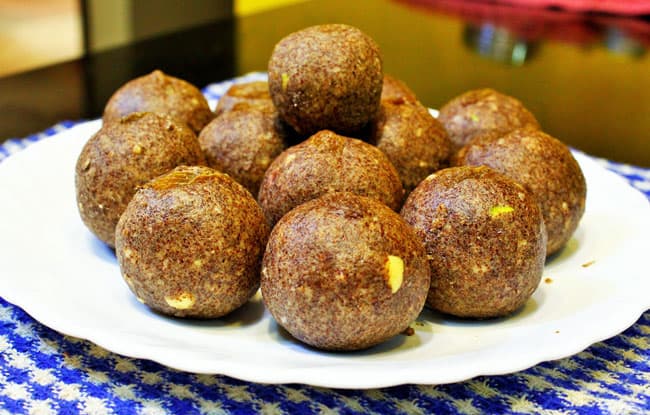 Nachaniche Ladoo - Marathi Recipe