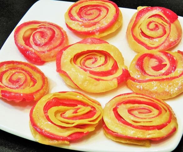 Pakatali Puri - Marathi Recipe