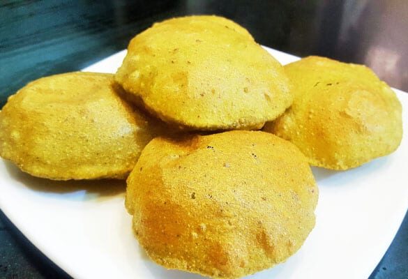 Palak Puri - Marathi Recipe