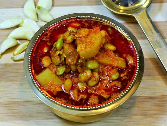 Pavata Batata Rassa - Marathi Recipe