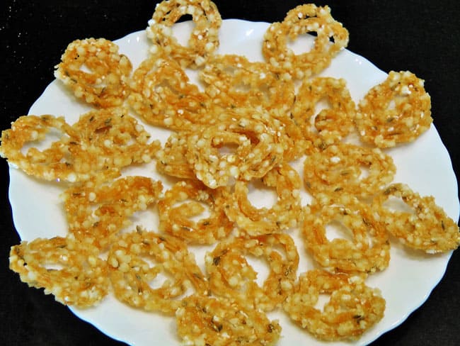 Sabudana Batata Chakali - Marathi Recipe